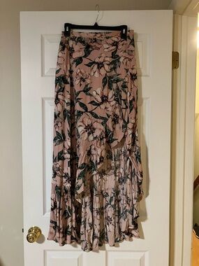 BB Dakota Pink Floral High-Low Tiered Skirt
